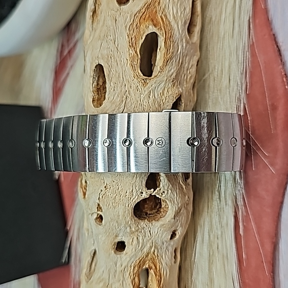 AUTHENTIC MOVADO MEN'S SE STAINLESS STEEL TIMEPIECE - Picture 2 of 16